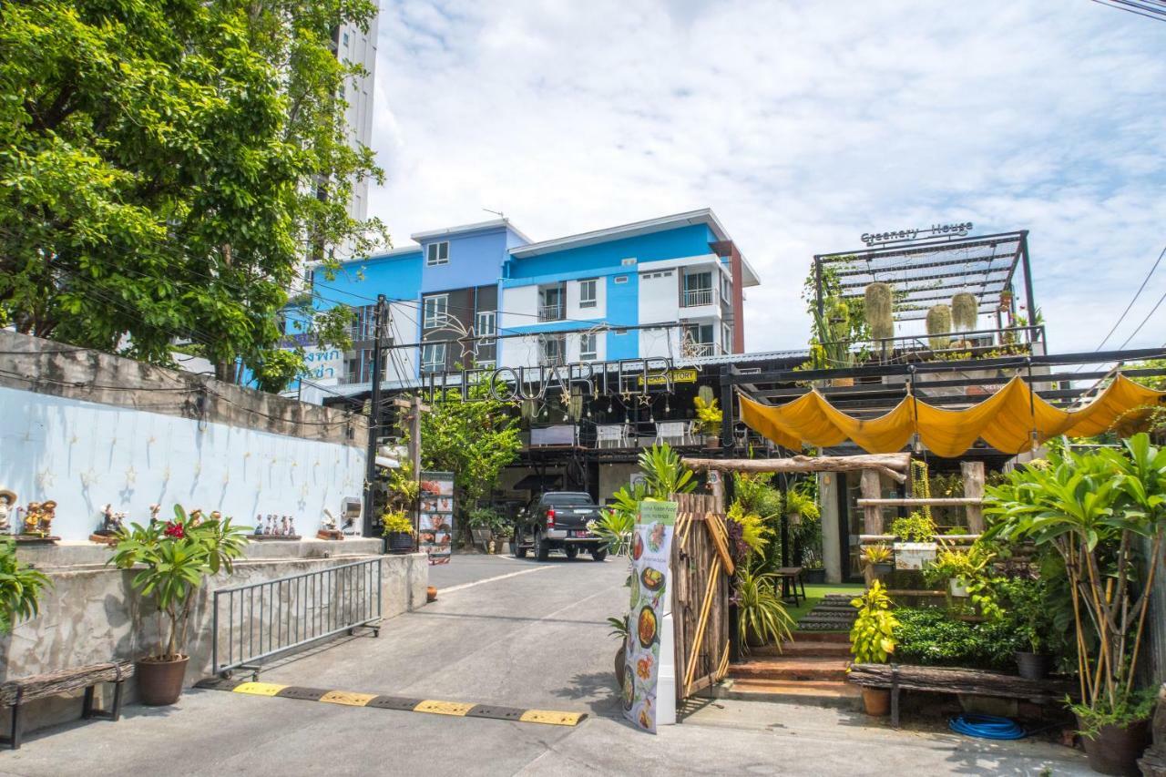 The Quarter Wutthakat Apartment Bangkok Exterior photo